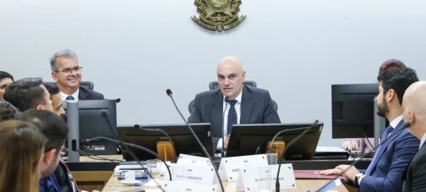 O conflito em torno do IOF: governo, Congresso e STF